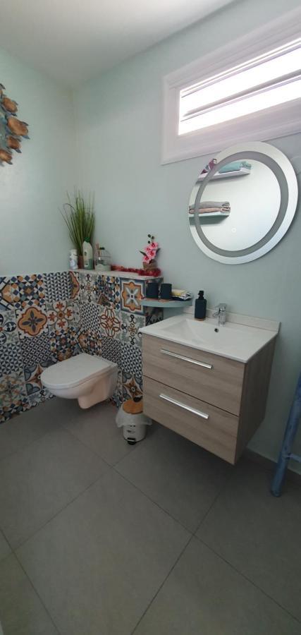 "Chez Claudia "Charmant Logement Avec Jacuzzi Privatif En Toute Intimite Sur Belle Terrasse Exterieure En Bois Et Piscine Courcelles Luaran gambar