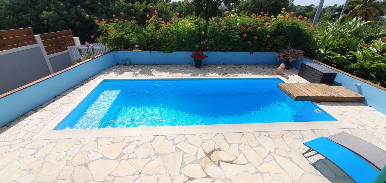 "Chez Claudia "Charmant Logement Avec Jacuzzi Privatif En Toute Intimite Sur Belle Terrasse Exterieure En Bois Et Piscine Courcelles Luaran gambar
