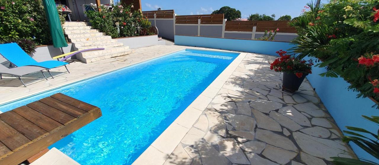 "Chez Claudia "Charmant Logement Avec Jacuzzi Privatif En Toute Intimite Sur Belle Terrasse Exterieure En Bois Et Piscine Courcelles Luaran gambar