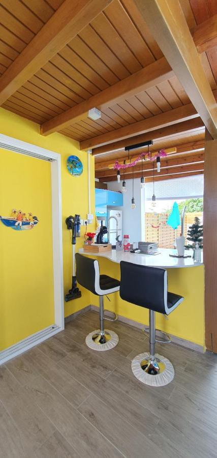 "Chez Claudia "Charmant Logement Avec Jacuzzi Privatif En Toute Intimite Sur Belle Terrasse Exterieure En Bois Et Piscine Courcelles Luaran gambar